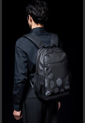 Mochila y JHON
